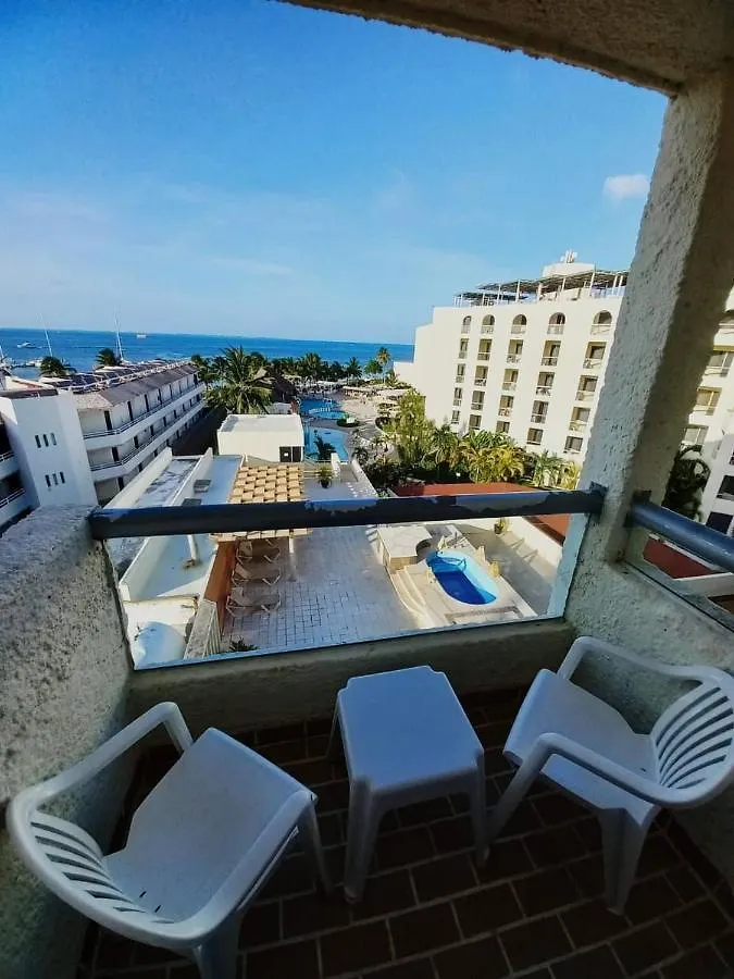Room In Guest Room - Studio 502 Inside Cancun Resort Pensionat