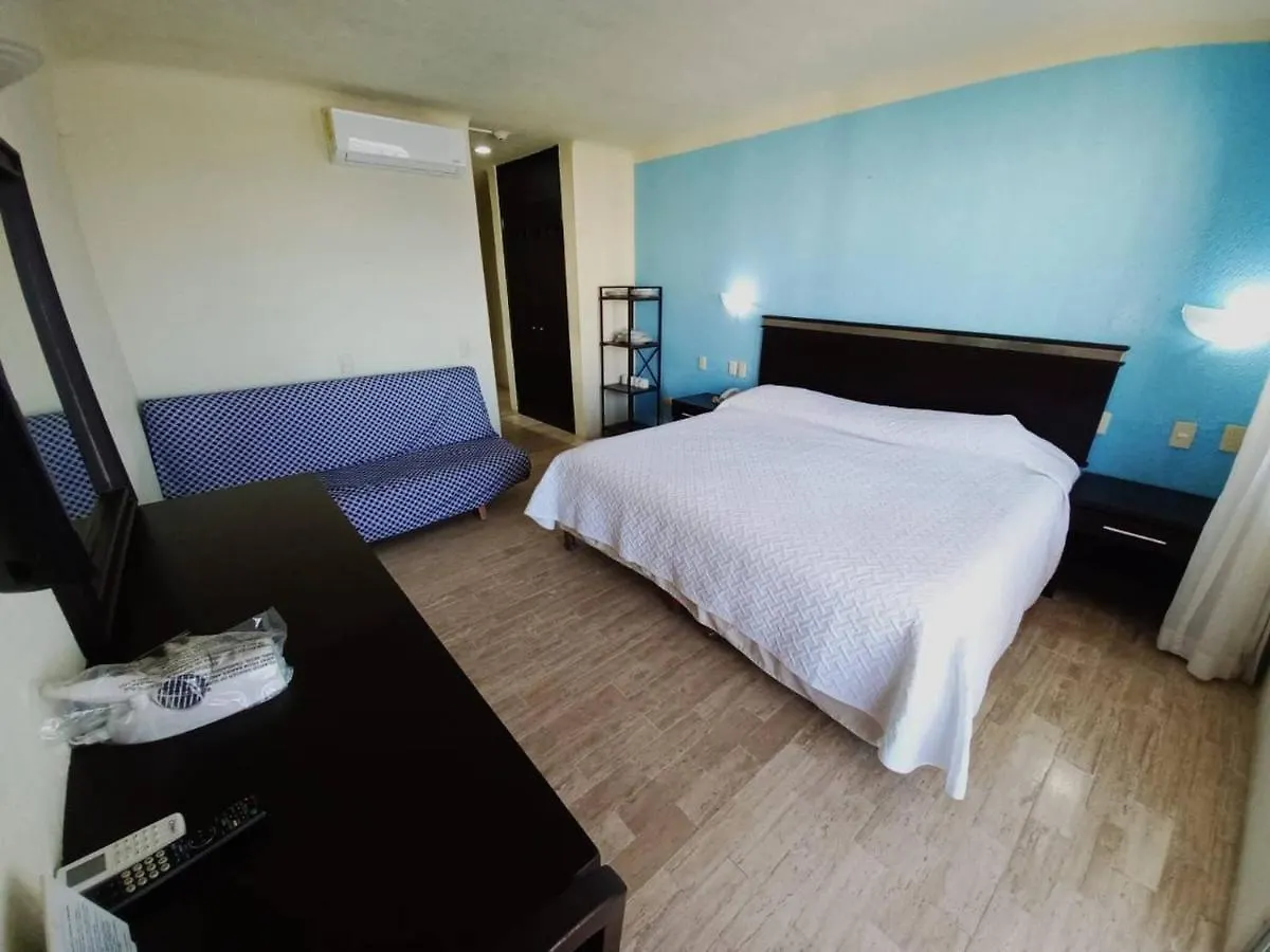 Guest house Room In Guest Room - Studio 502 Inside Cancun Resort