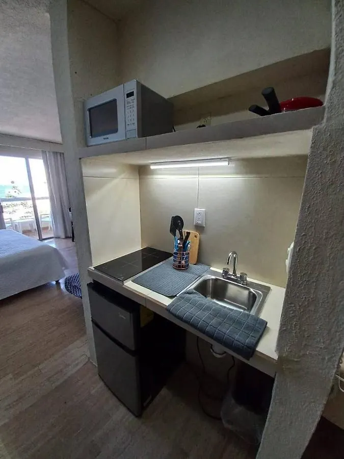 Room In Guest Room - Studio 502 Inside Cancun Resort ゲストハウス